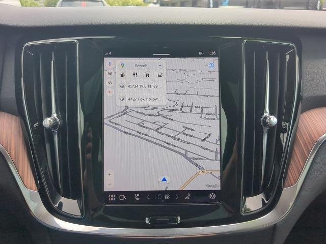 Used 2025 Silver Volvo  image 21