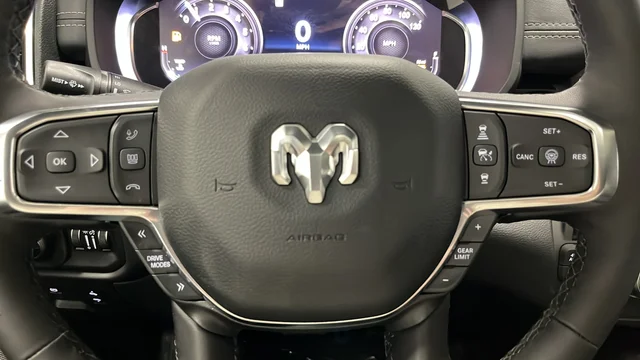 New 2026 Diamond Black Crystal Pearl-Coat Exterior Paint RAM Laramie image 16