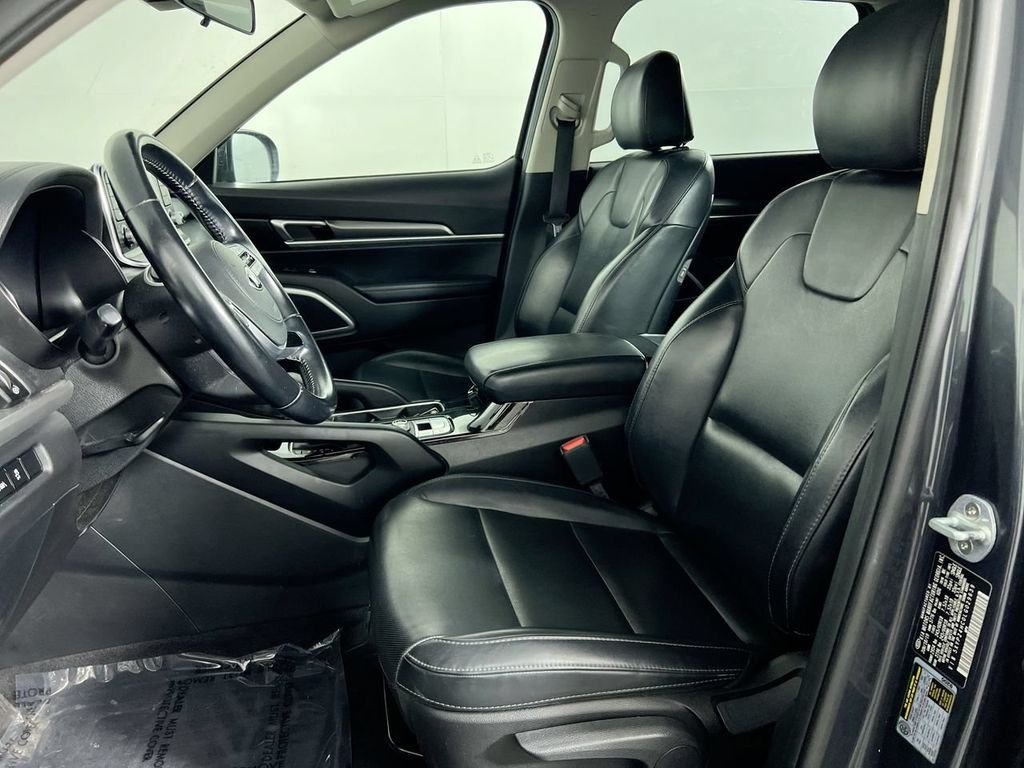 Used 2020 Gray Kia LX image 8