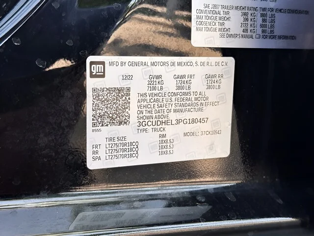 Used 2023 Black Chevrolet ZR2 image 23