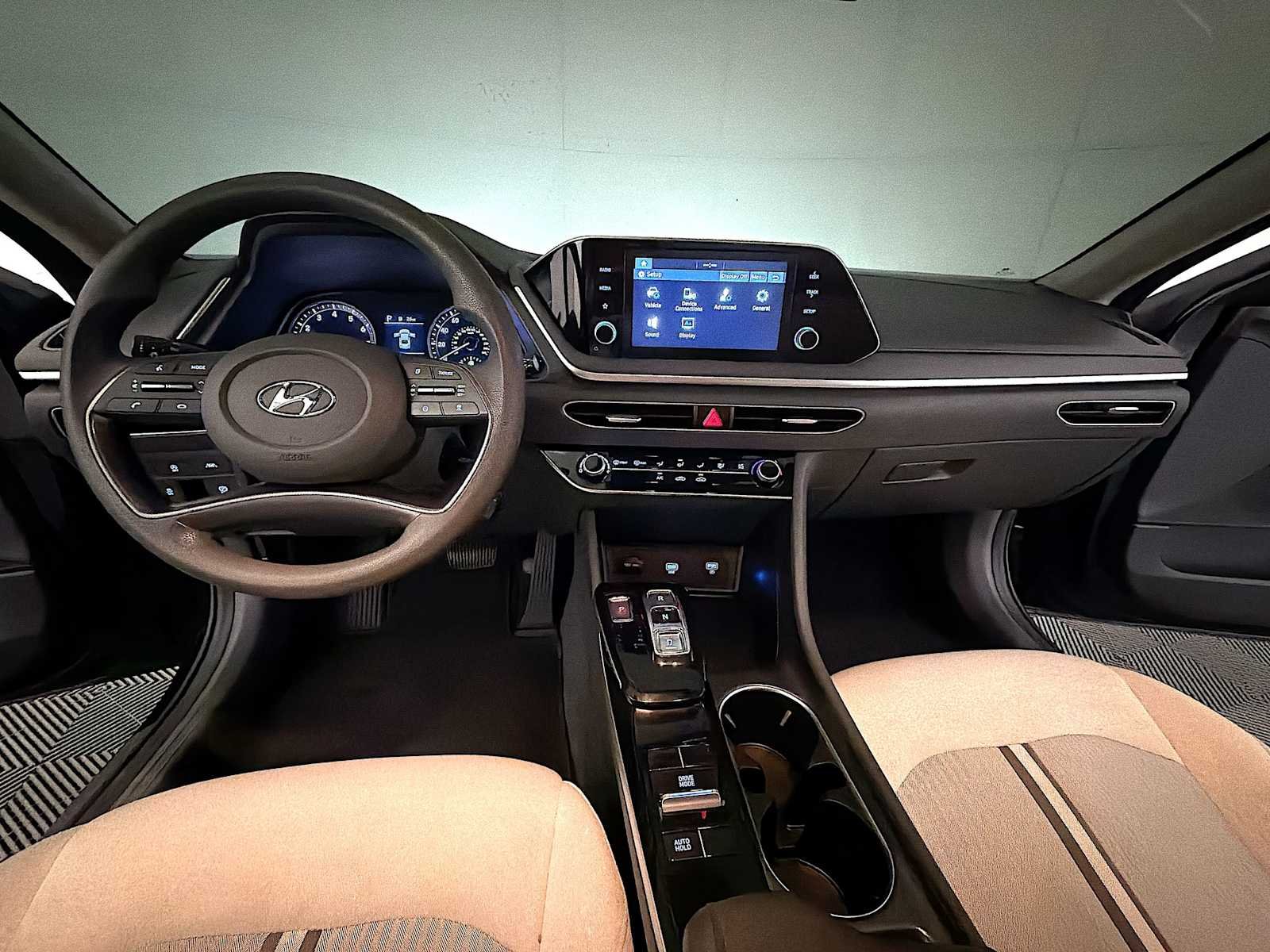 2020 Hyundai Sonata SE - Photo 12