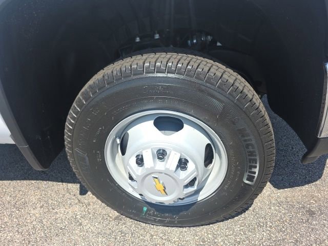 2025 Chevrolet Silverado 3500 HD Work Truck - Photo 11