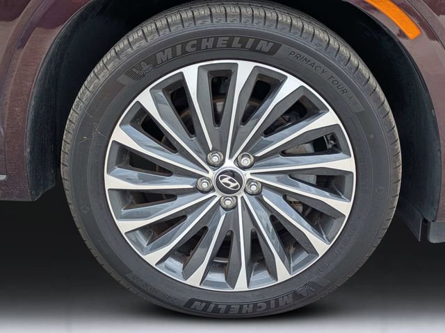 Used 2023 Red Hyundai Calligraphy image 11