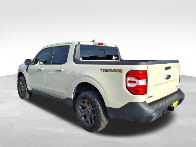 Used 2024 Beige Ford Lariat image 7
