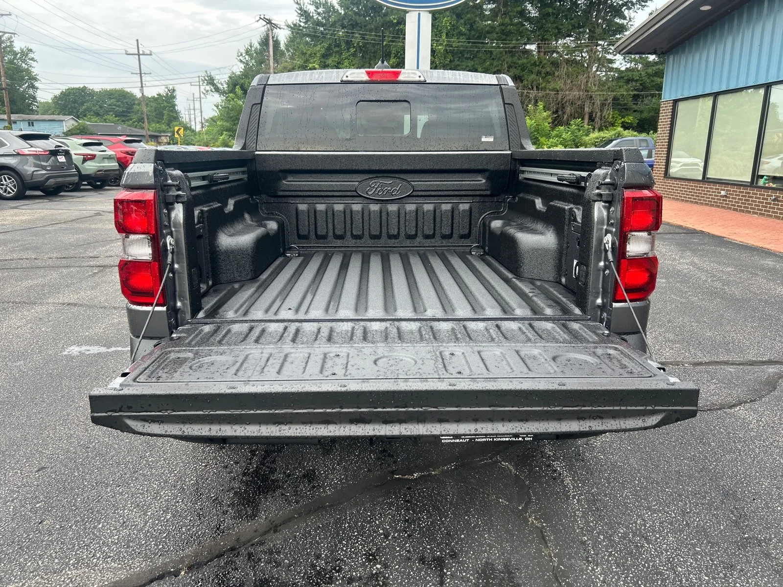 New 2026 Carbonized Gray Metallic Ford Tremor image 8