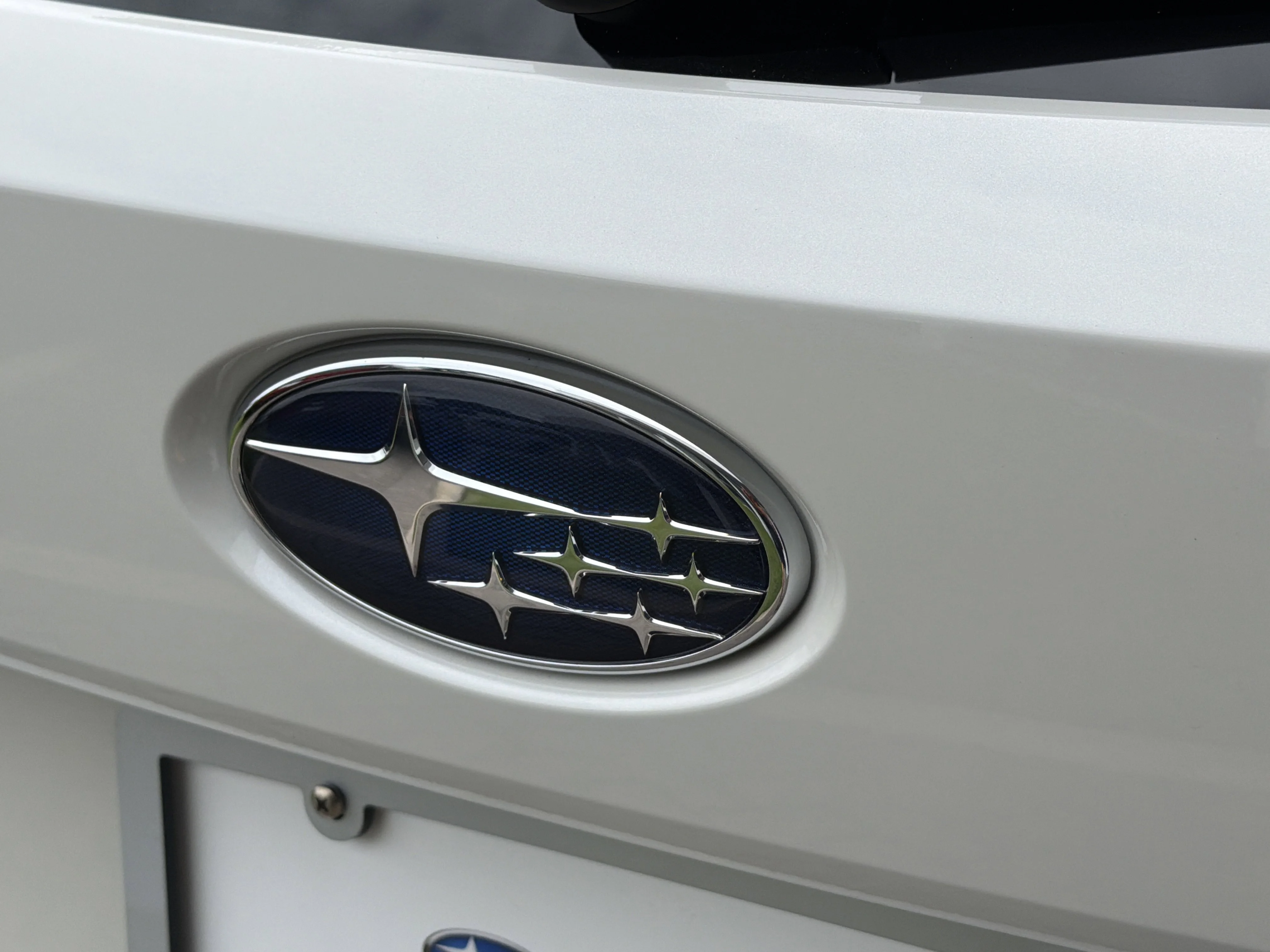 New 2026 CRYSTAL WHITE PEARL Subaru Limited Hybrid image 10