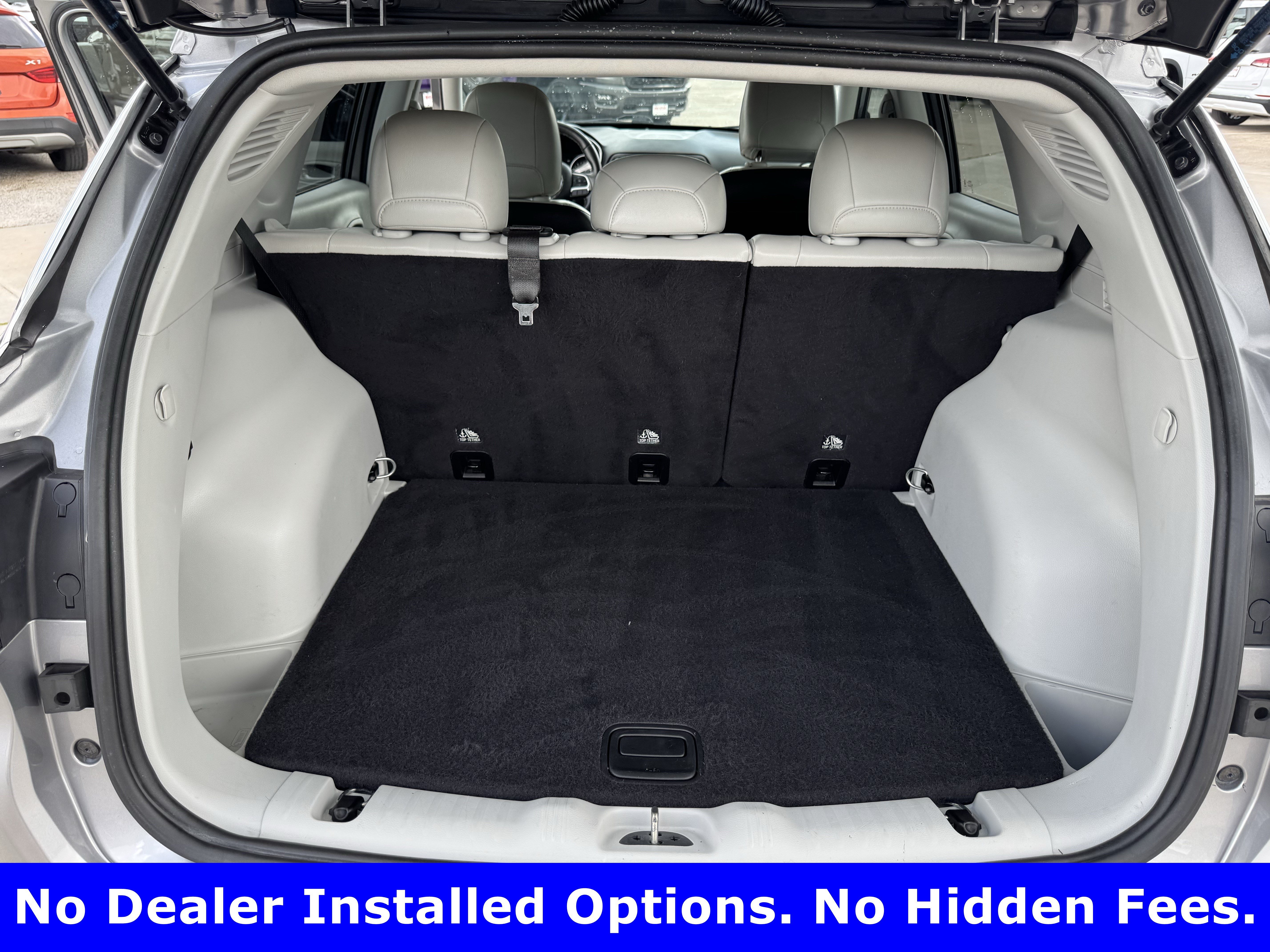 Used 2020 Billet Silver Metallic Clearcoat Jeep Latitude image 29