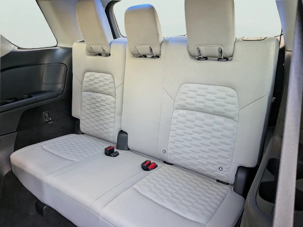 Used 2022 Gray Nissan SV image 19