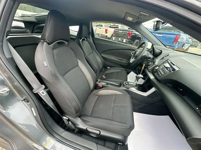 Used 2015  Honda Base image 28