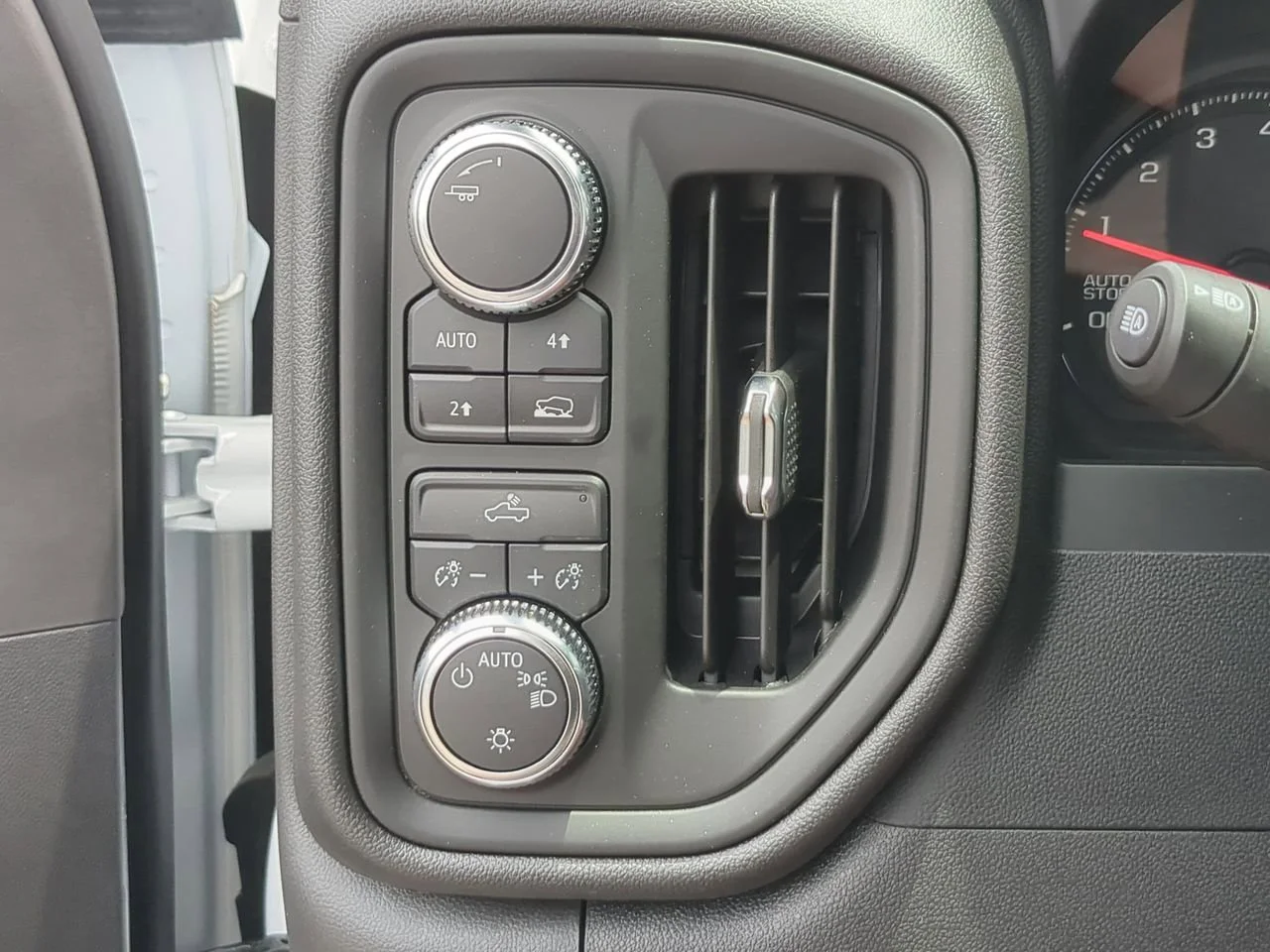 2025 GMC Sierra 1500 Pro - Photo 17