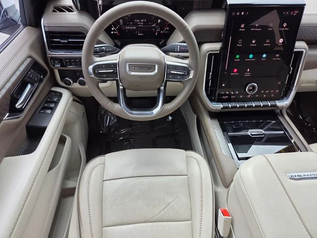 Used 2025 White GMC Denali image 13