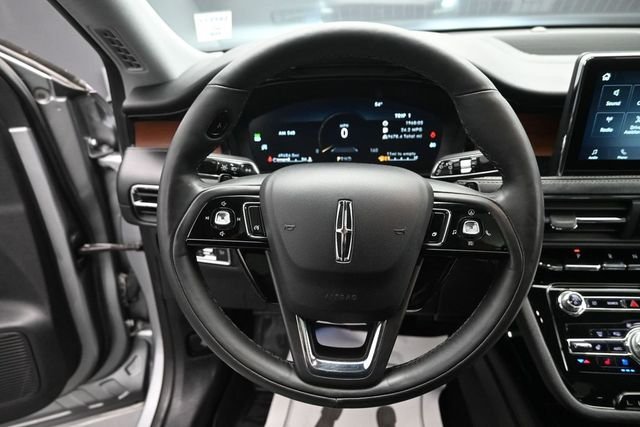Used 2022 Silver Lincoln Reserve image 15