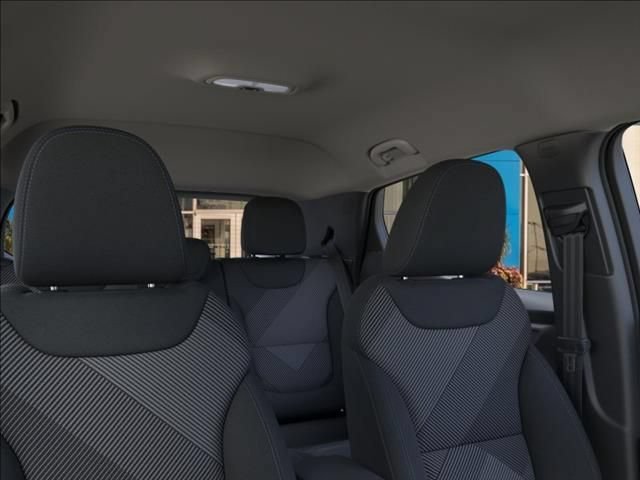 2027 Chevrolet Bolt LT - Photo 24