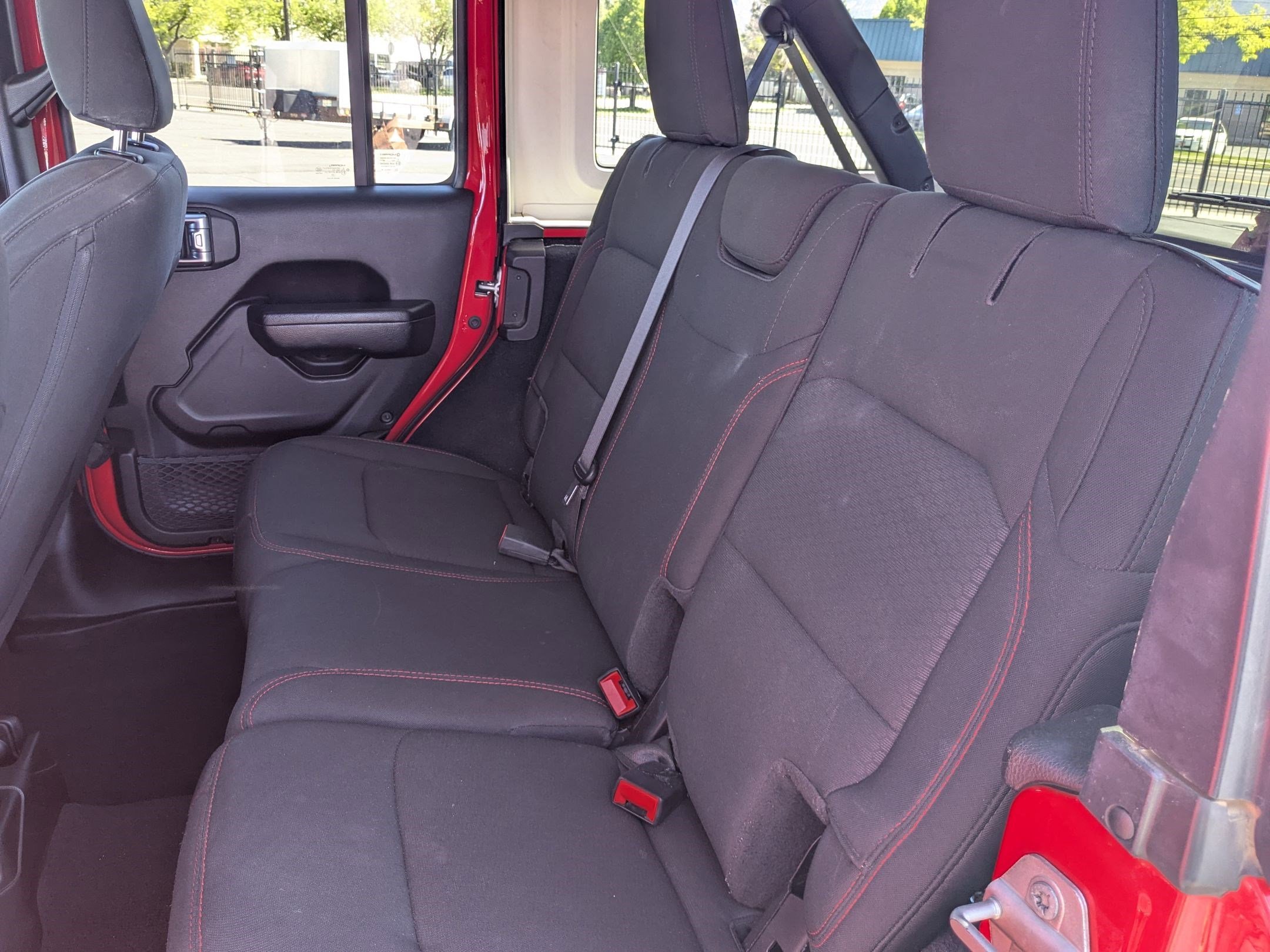 2023 Jeep Wrangler 4-Door Rubicon - Photo 30