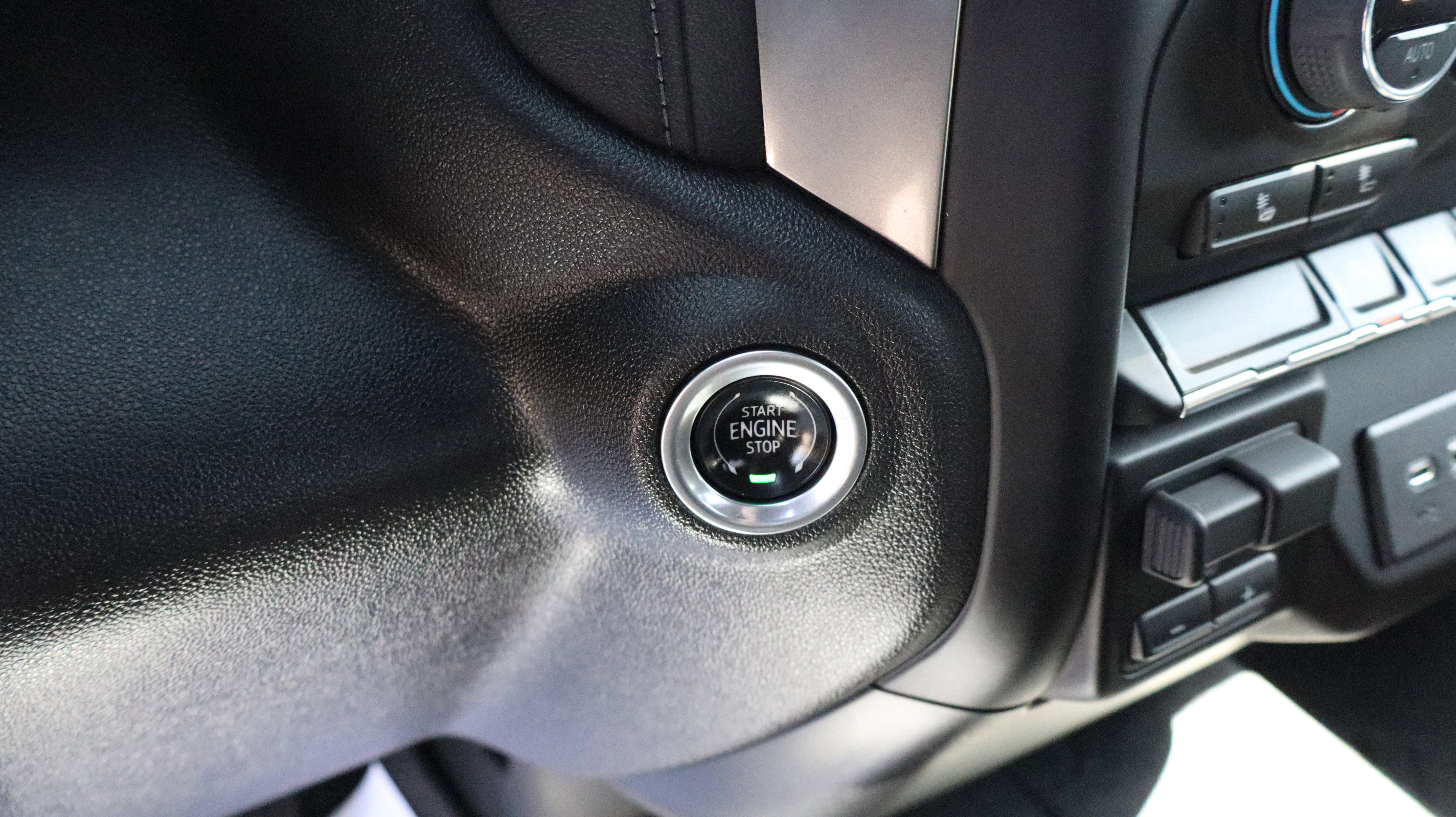 2021 Chevrolet Silverado 1500 RST - Photo 19