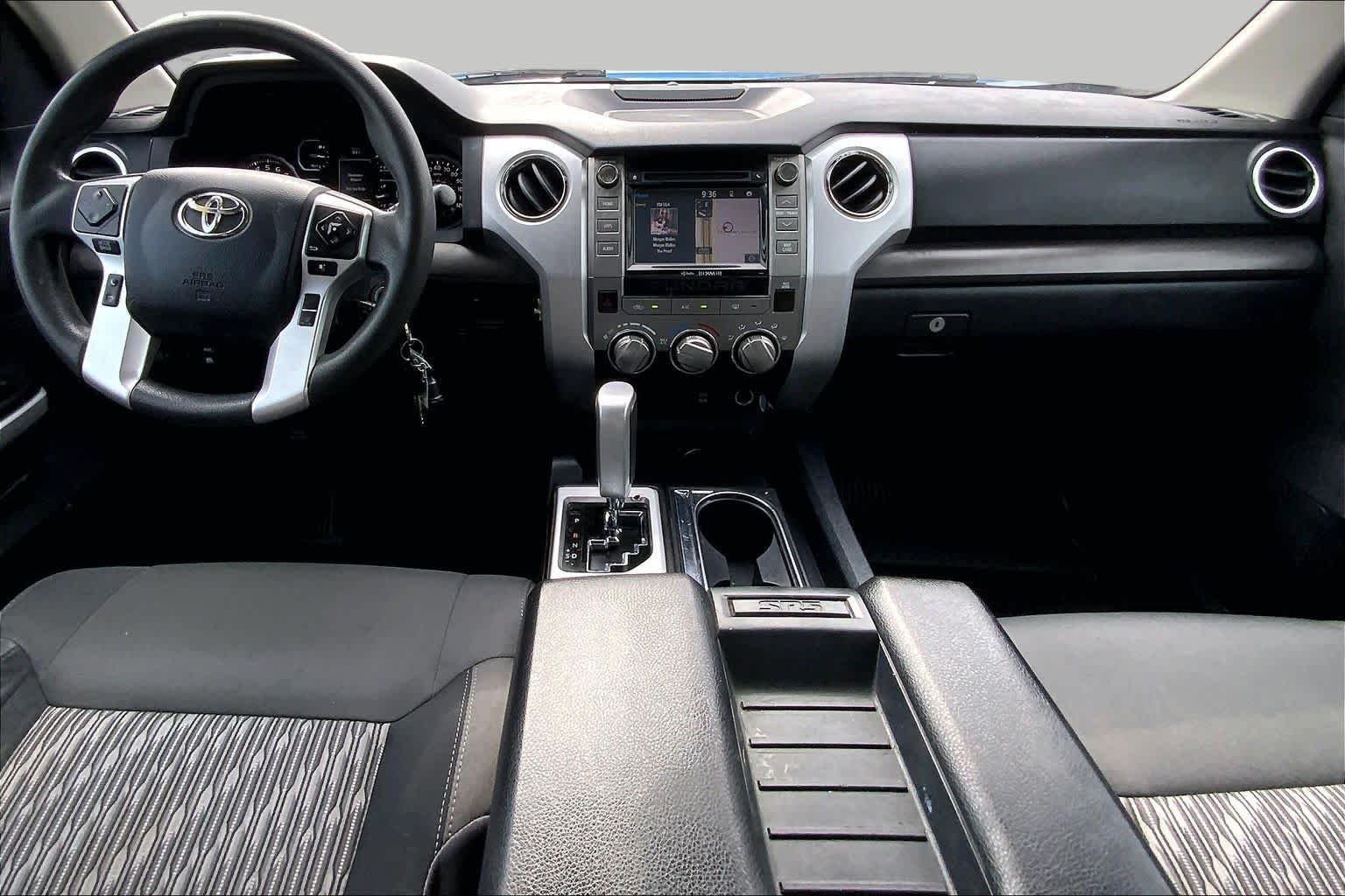 Used 2018 Blazing Blue Pearl Toyota SR5 image 15