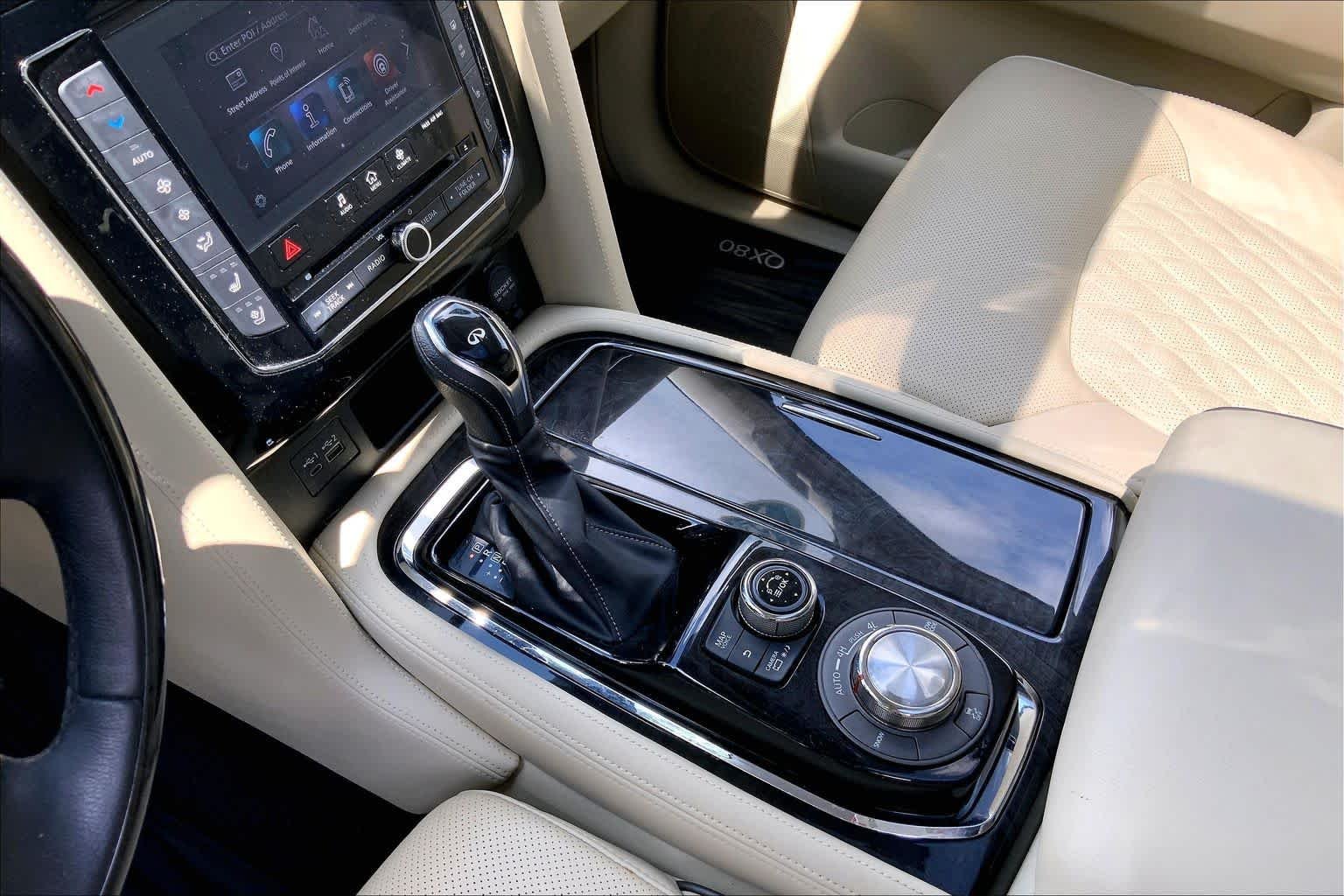 Used 2020 Mineral Black INFINITI LUXE image 17