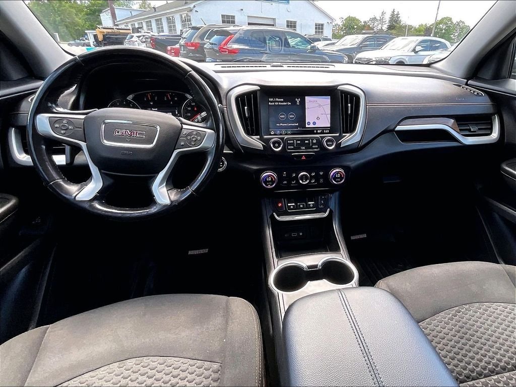 Used 2018 Gray GMC SLE image 21