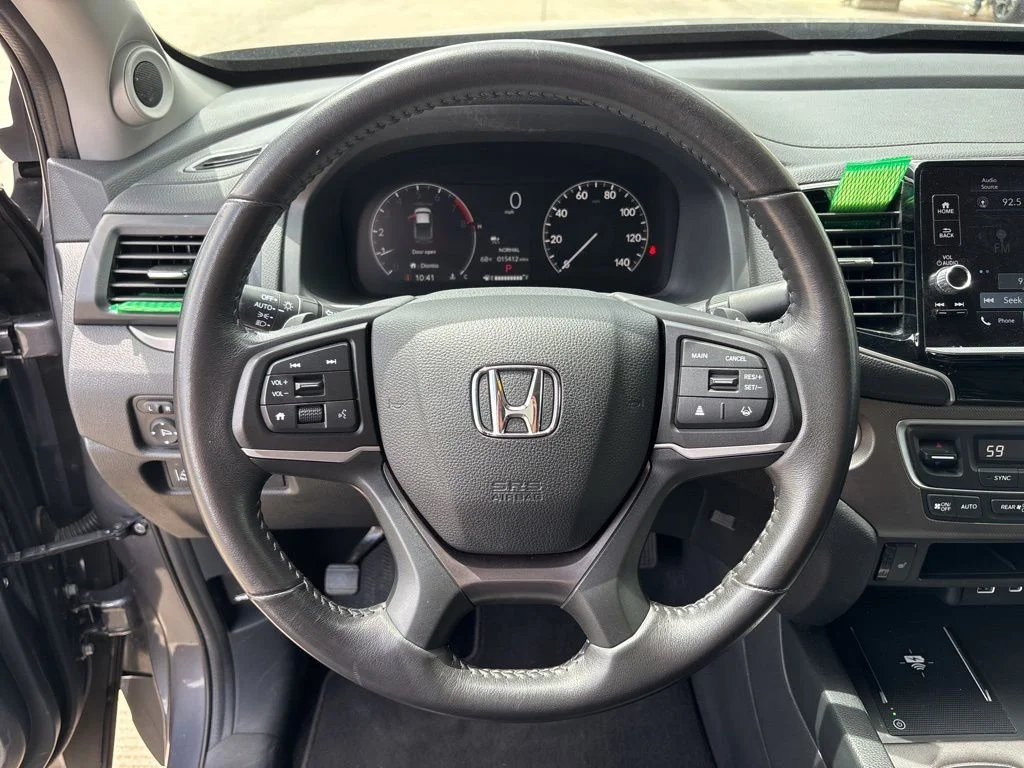Used 2025 Black Honda RTL image 9