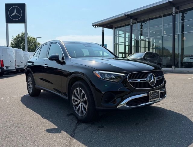 Used 2026 Black Mercedes-Benz GLC 300 image 1