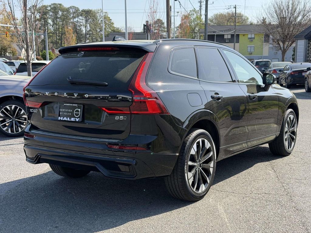 2026 Volvo XC60 Plus - Photo 19