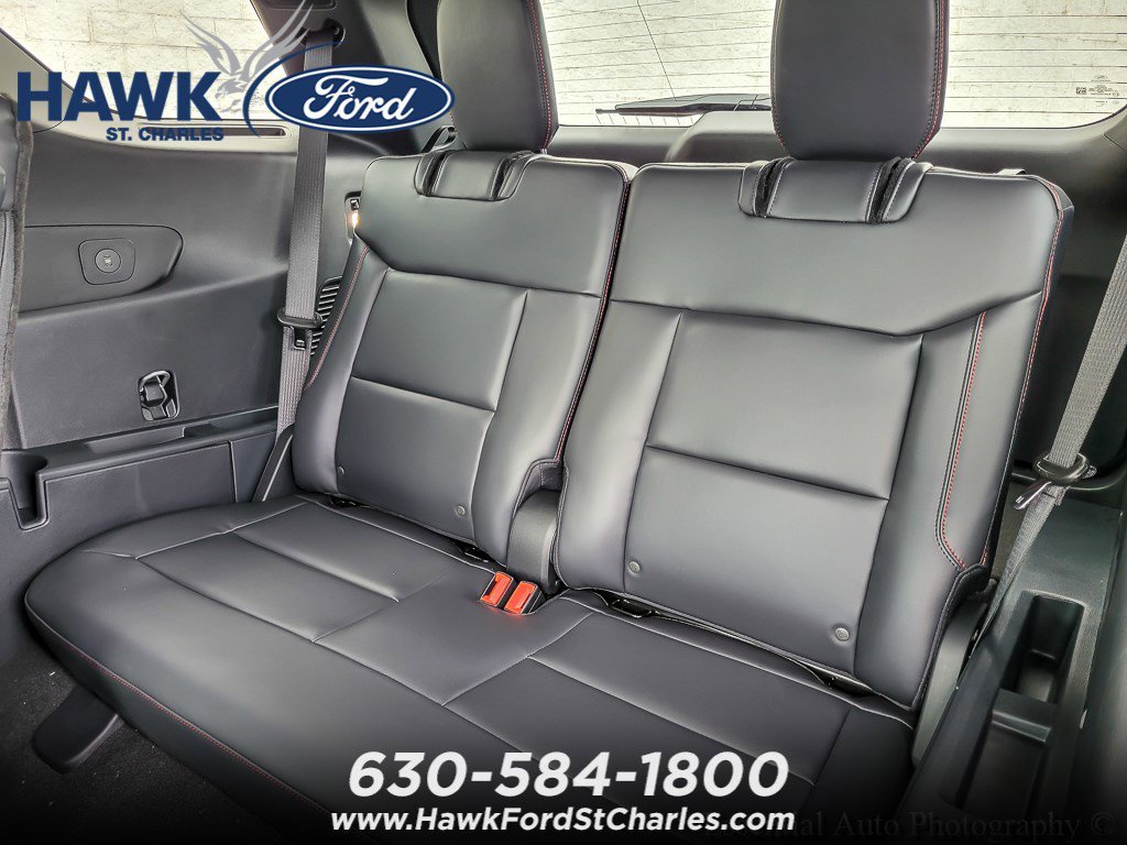 New 2026 Carbonized Gray Metallic Ford ST-Line image 11