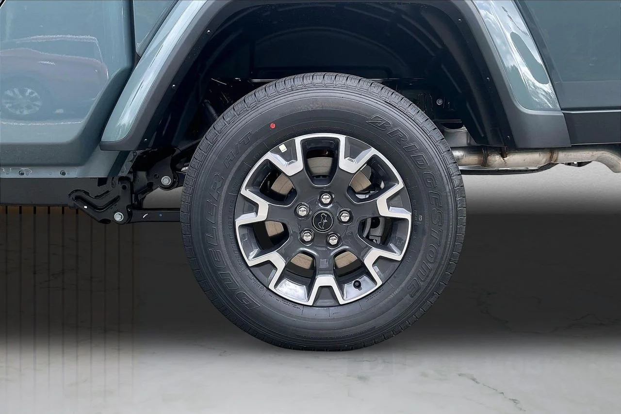 New 2026 Anvil Clear-Coat Exterior Paint Jeep Sahara image 32