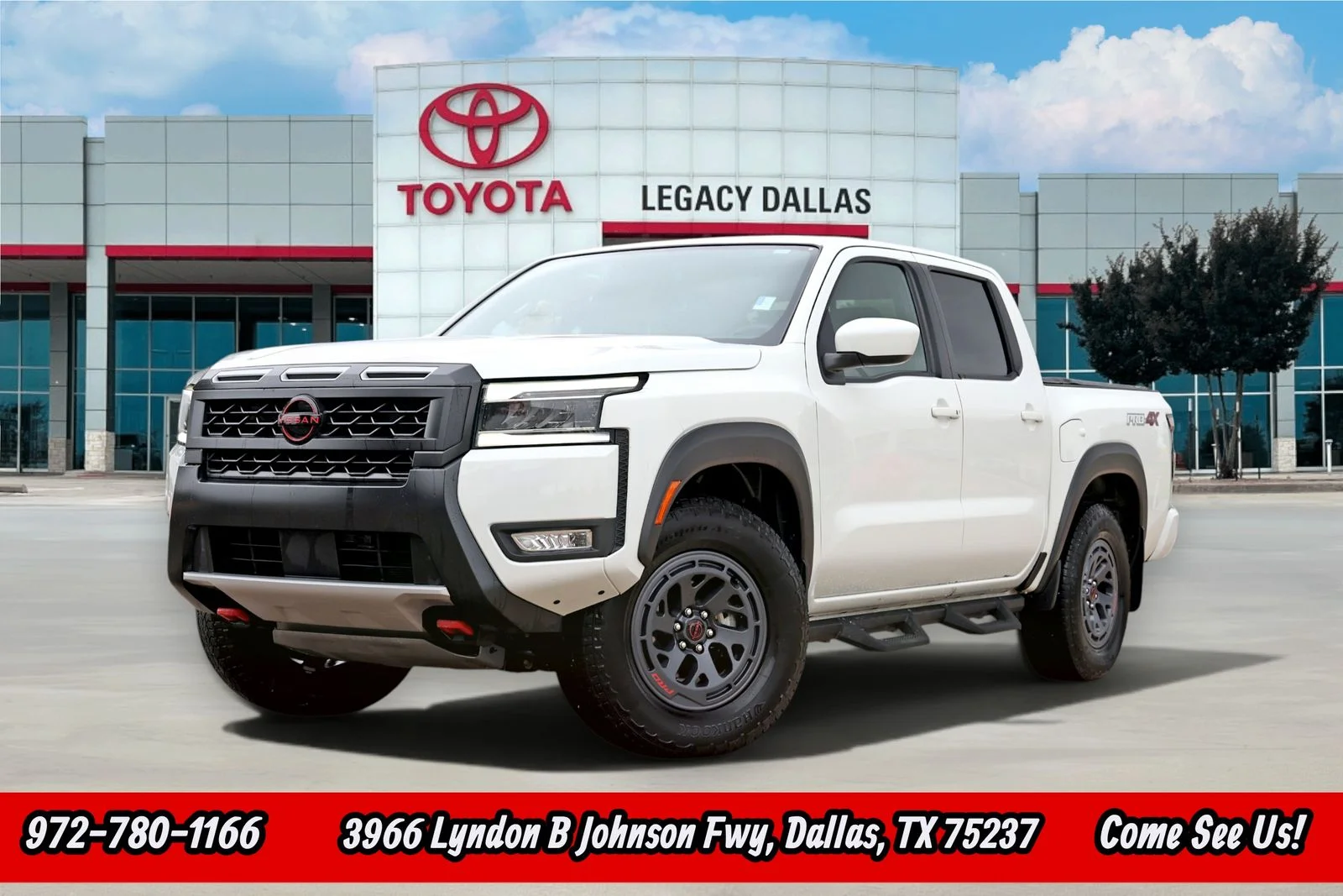 2025 Nissan Frontier PRO-4X Crew Cab 4X4's photo