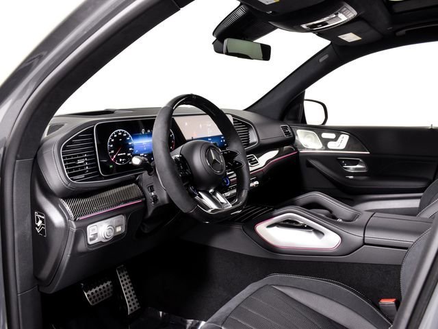 New 2026 MANUFAKTUR Silicon Grey Mercedes-Benz GLS 63 AMG® image 77