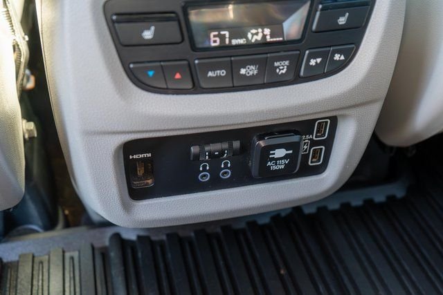 Used 2020 Modern Steel Metallic Honda Touring image 19