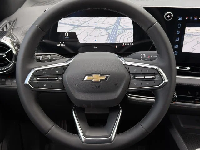 2027 Chevrolet Equinox LT - Photo 10