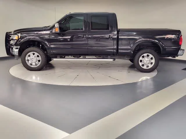 Used 2015 Tuxedo Black Metallic Ford Lariat image 5