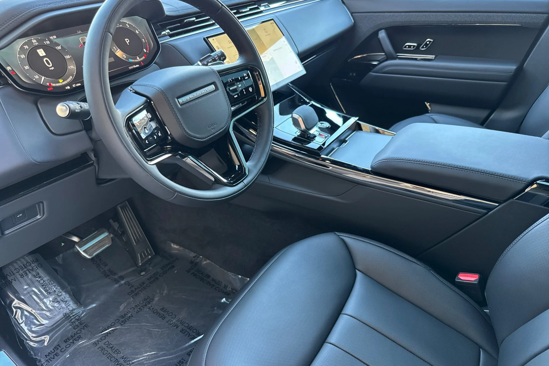 New 2026 Carpathian Grey Land Rover Dynamic SE image 13