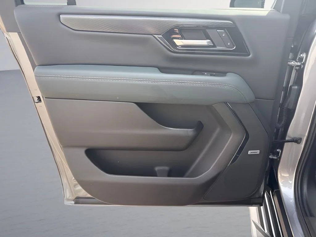 New 2026 Sterling Metallic GMC AT4 image 33
