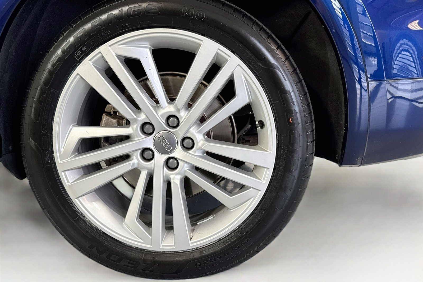 Used 2018 Navarra Blue Metal Audi Premium Plus image 30