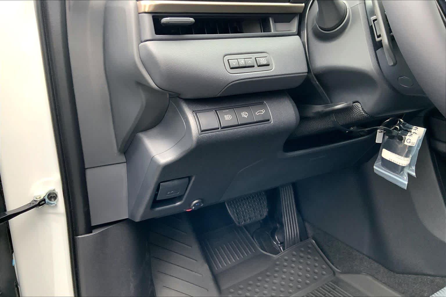New 2026 Wind Chill Pearl Toyota Limited image 20