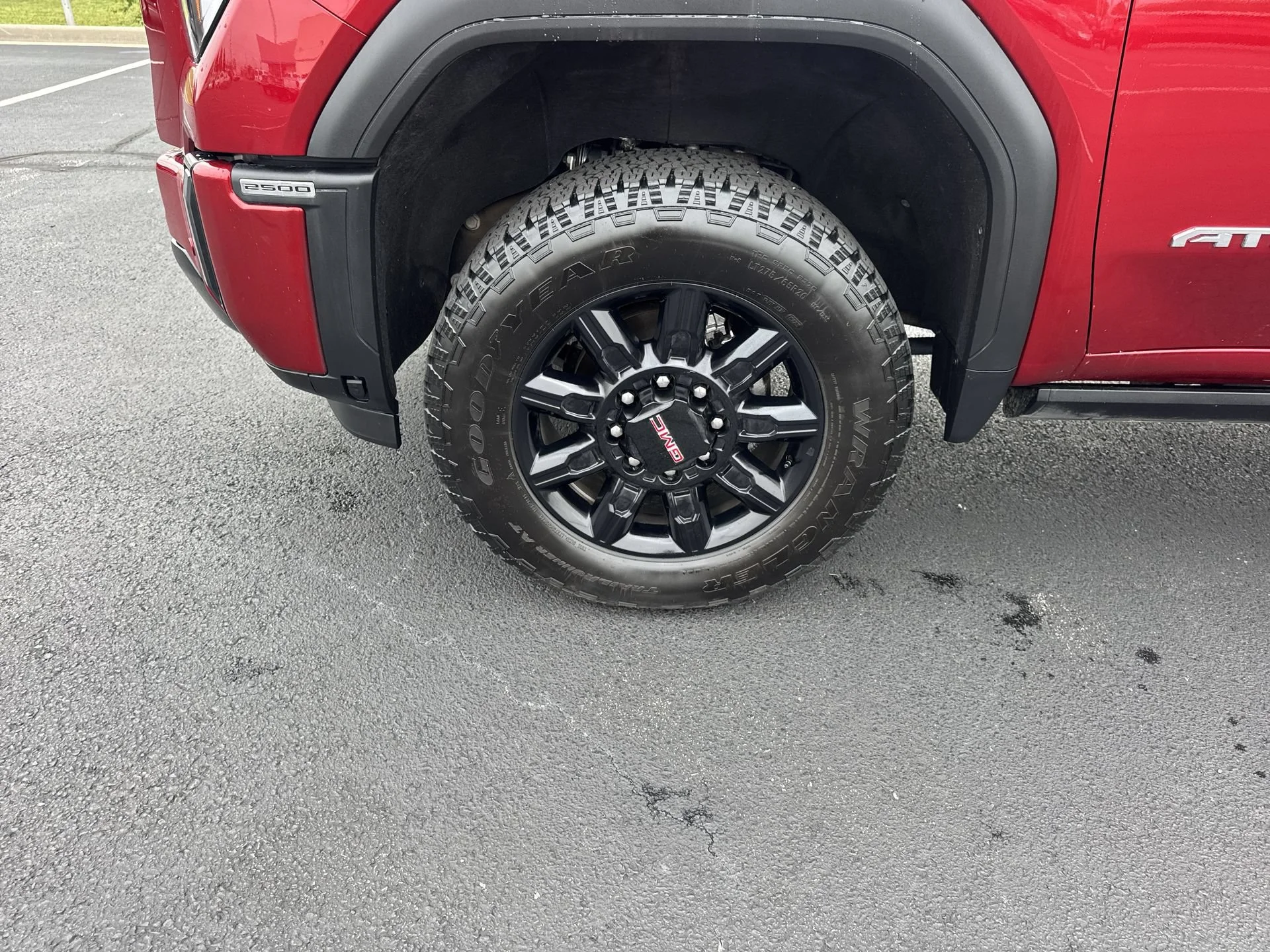 2024 GMC Sierra 2500HD AT4 - Photo 10