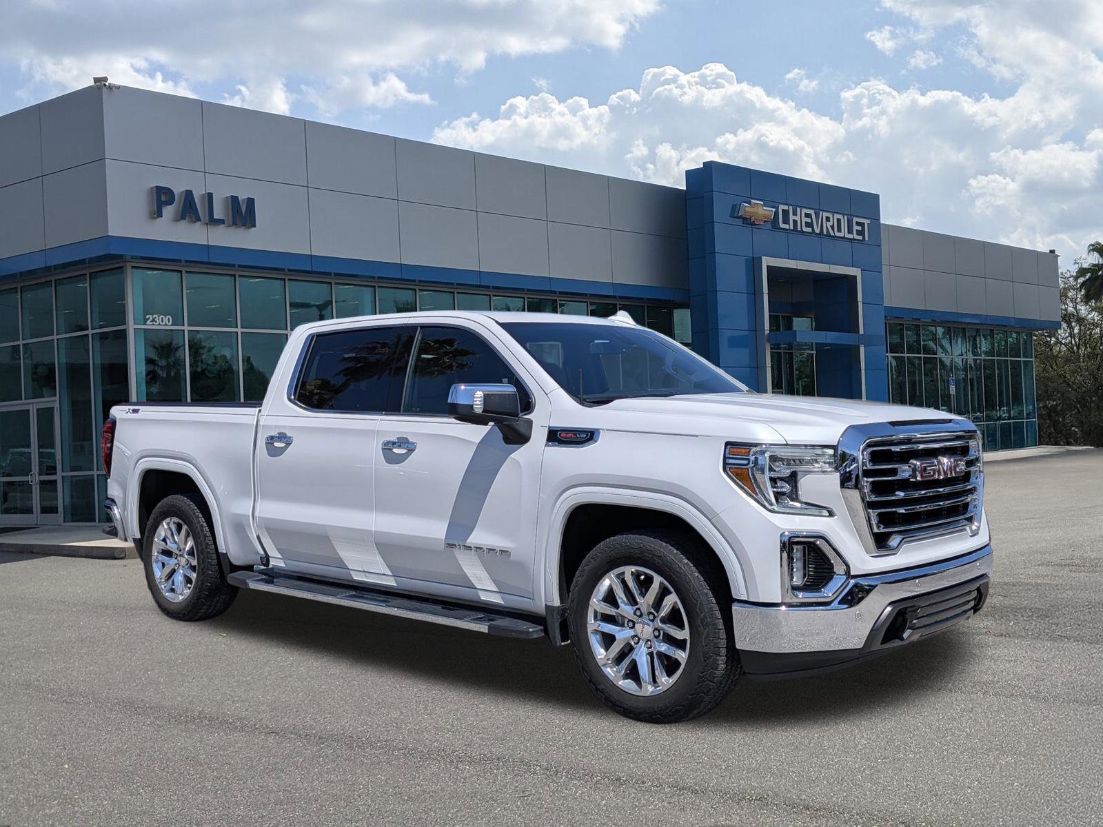 2022 GMC Sierra 4WD Crew Cab Short Box SLT's photo