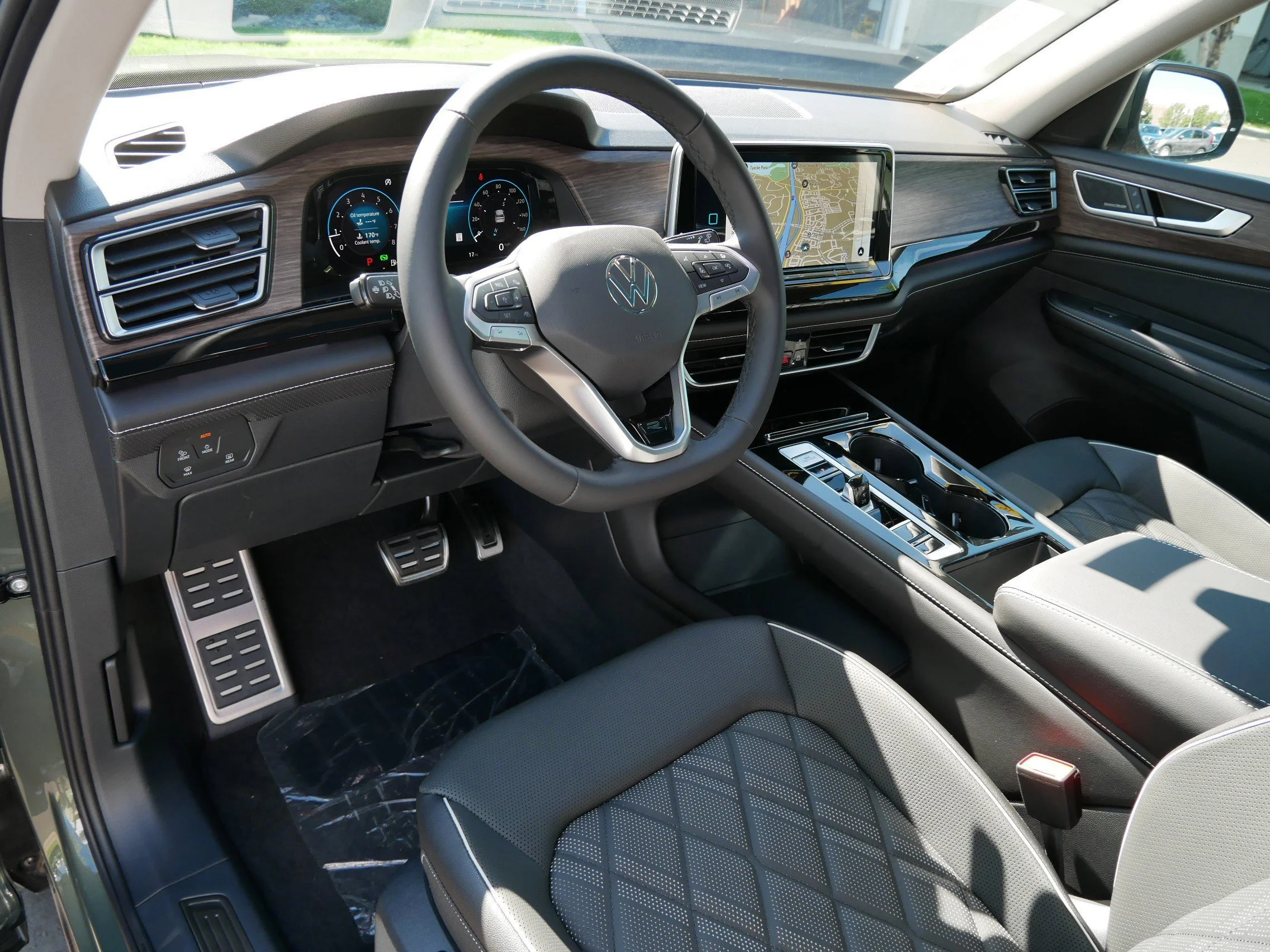 New 2026 Avocado Green Pearl Volkswagen 2.0T SEL Premium R-Line image 9