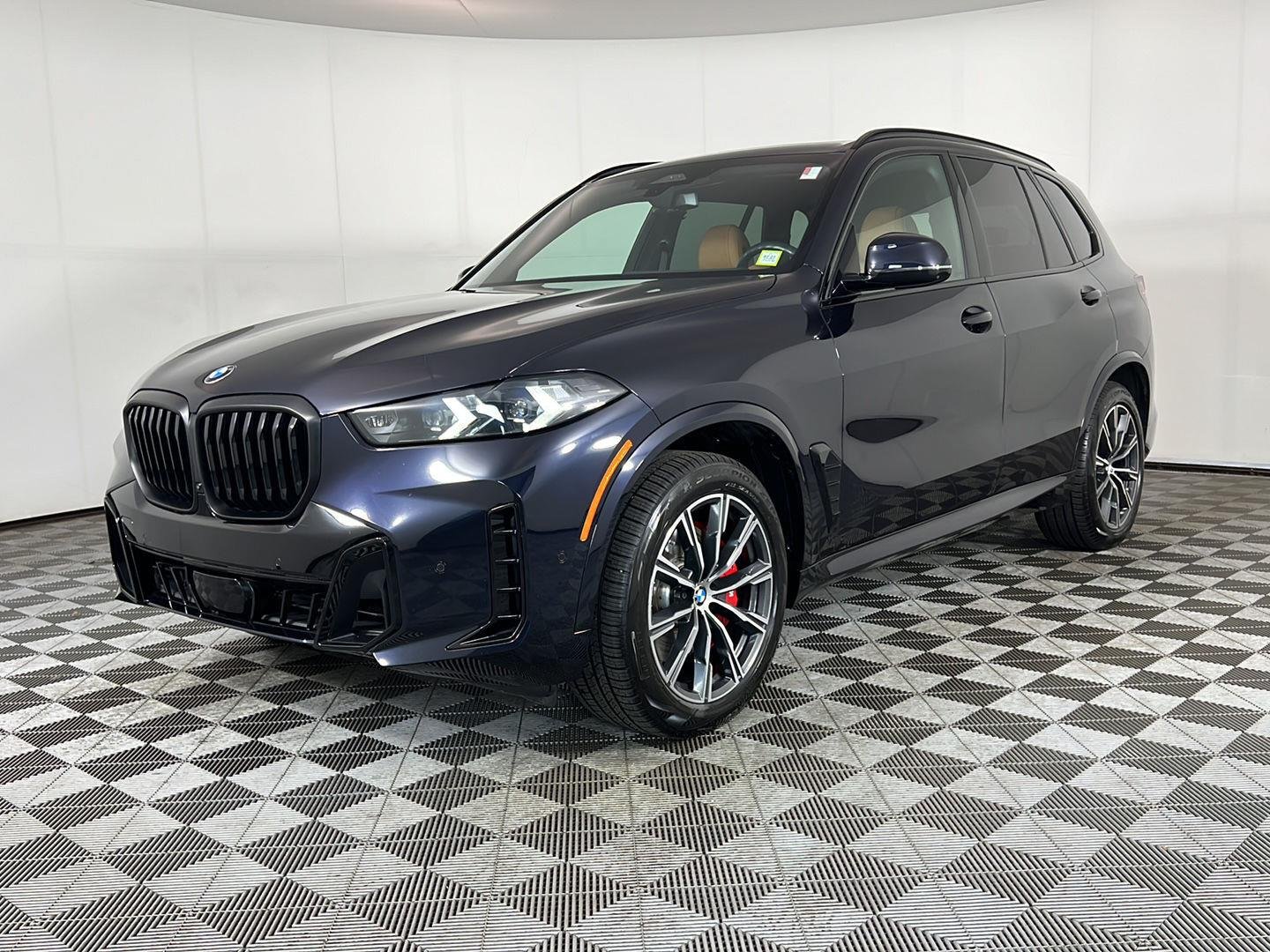Used 2026 Carbon Black Metallic BMW xDrive40i image 9