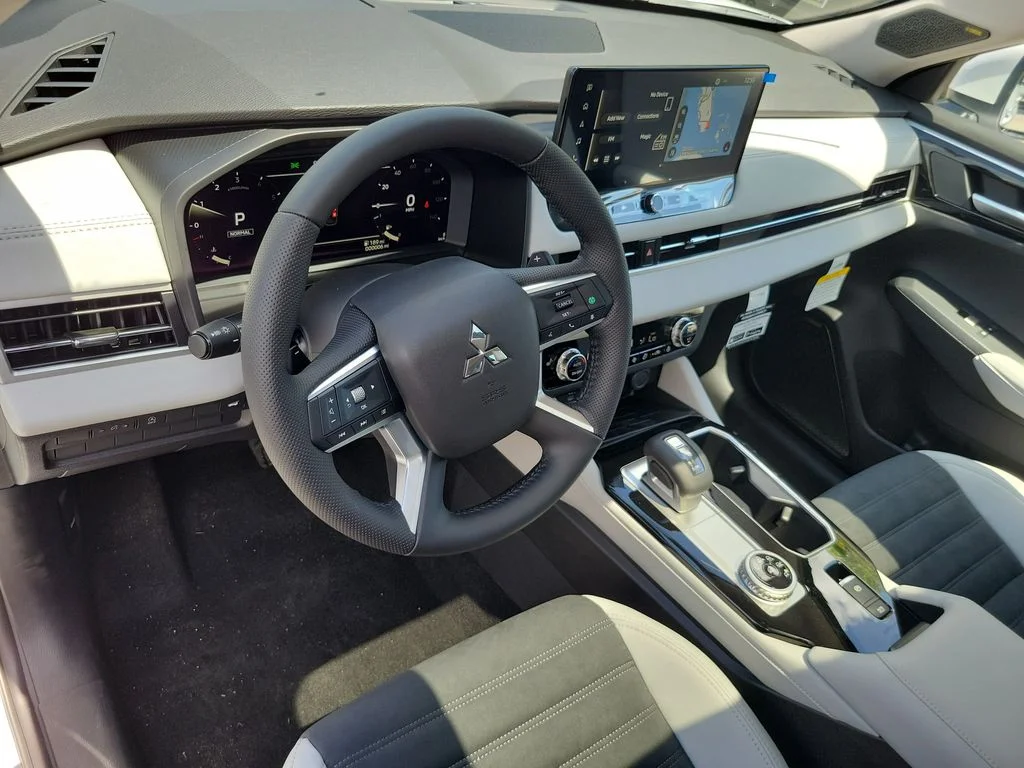 New 2026 WHITE DIAMOND Mitsubishi SE 1.5T 2WD image 24