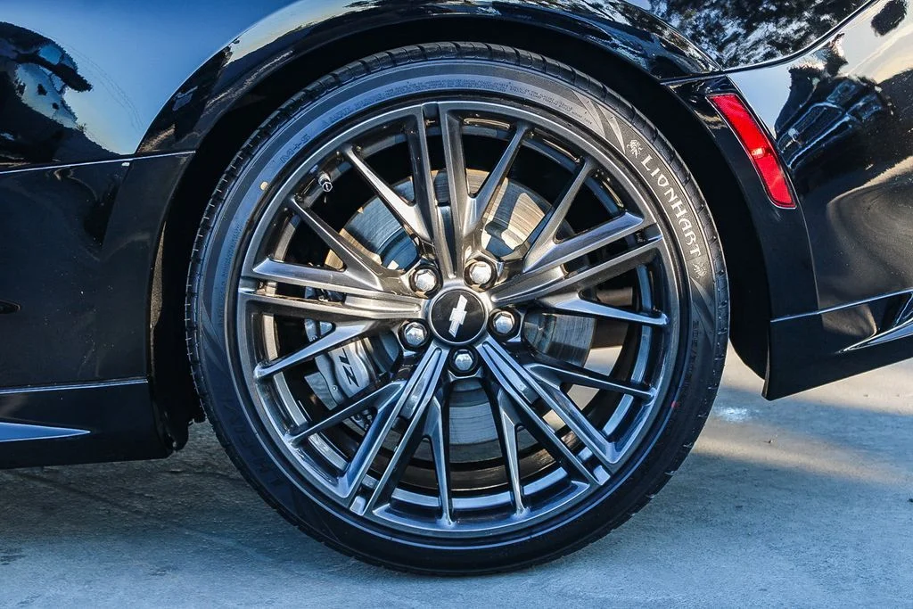 Used 2018 Black Chevrolet ZL1 image 12