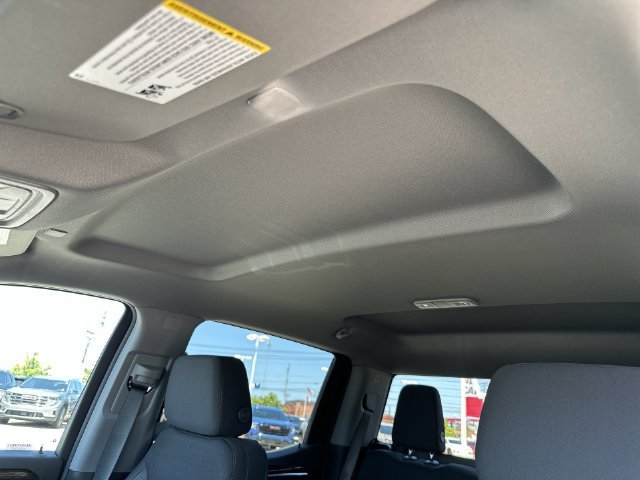 New 2026 Onyx Black GMC Elevation image 25