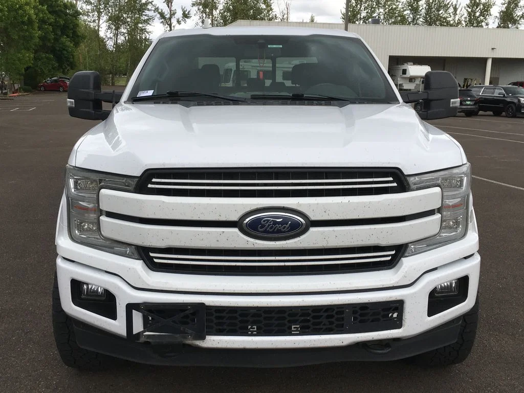 Used 2018 White Ford Lariat image 9
