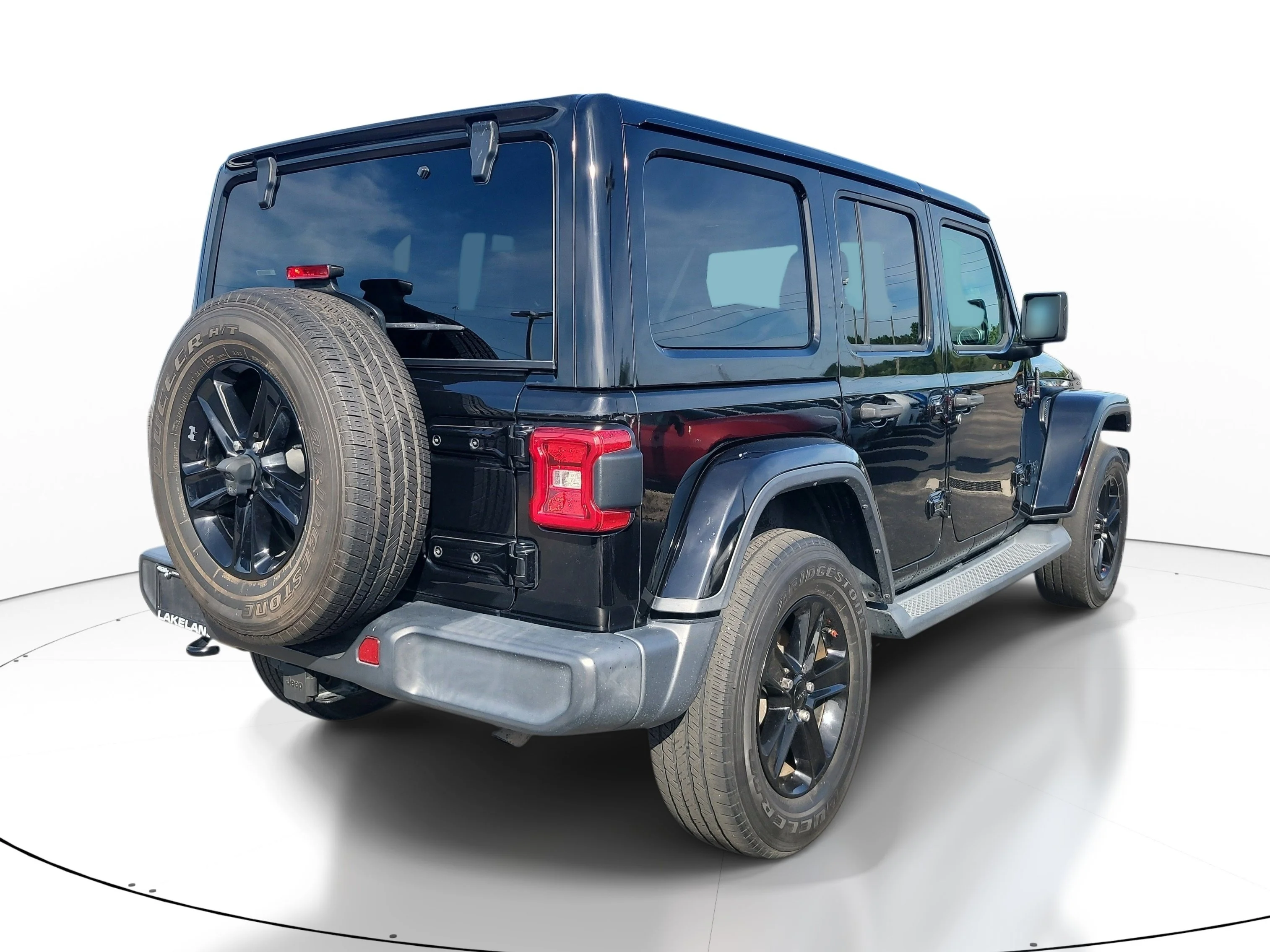 Used 2020 Black Clearcoat Jeep Sahara Altitude image 4