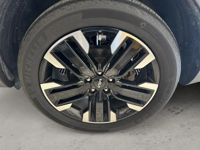 Used 2023 Black Kia SX image 14