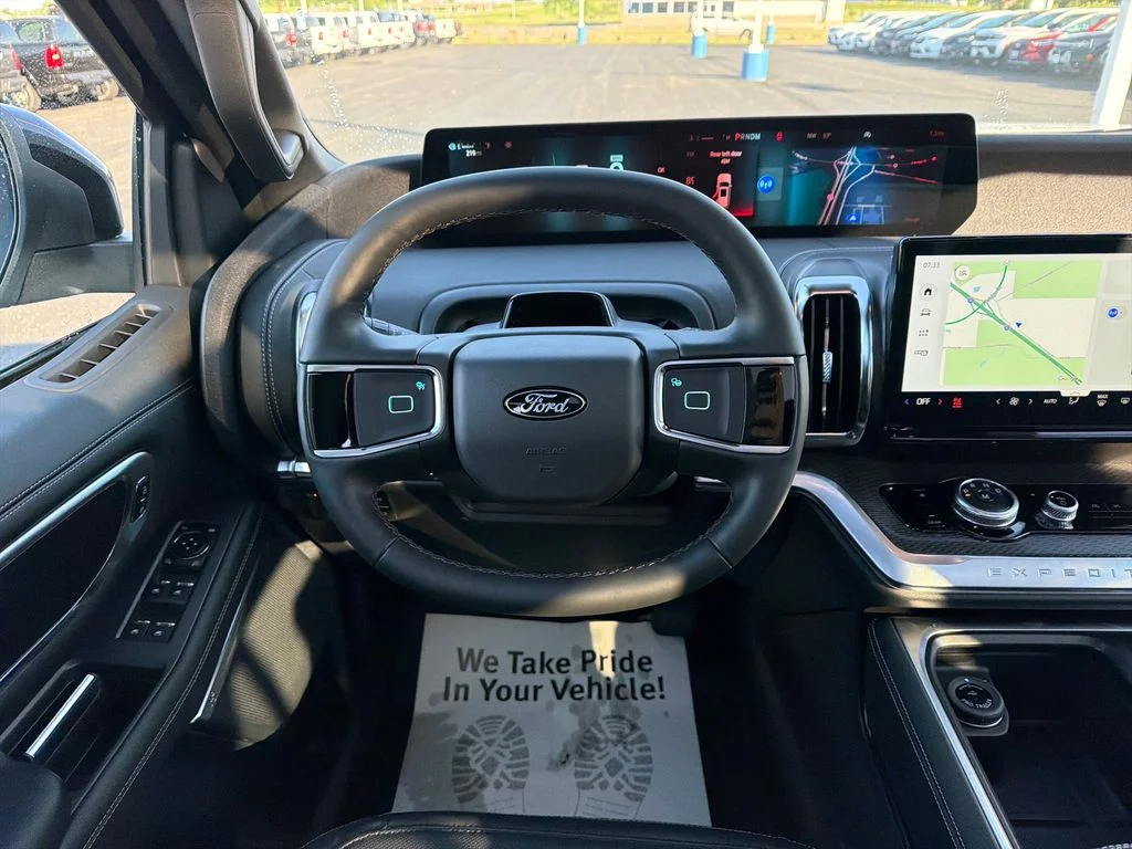 New 2026 White Ford Platinum image 13