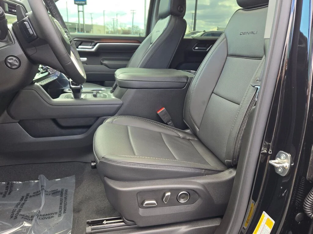 Used 2026 Black GMC Denali image 23