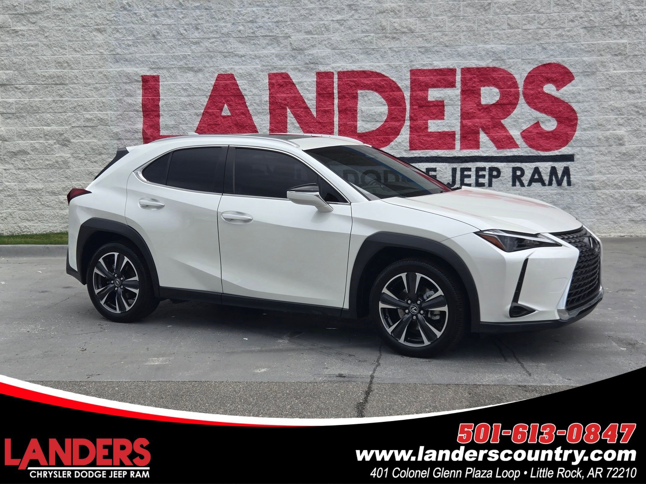 2025 Lexus UX 300h 300h's photo