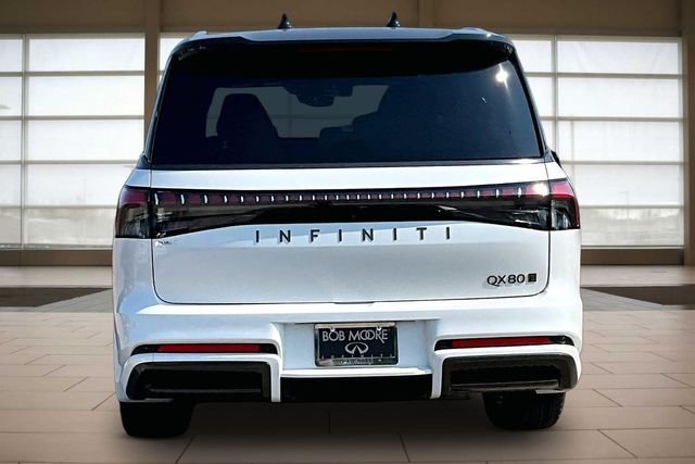 Used 2026 Black INFINITI AUTOGRAPH image 4